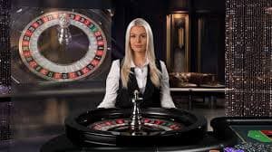 Filipino player spinning online slot games on 55g mobile platform